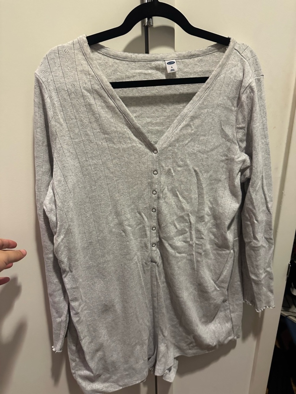 Old Navy Light Gray Long-Sleeve V-Neck Romper